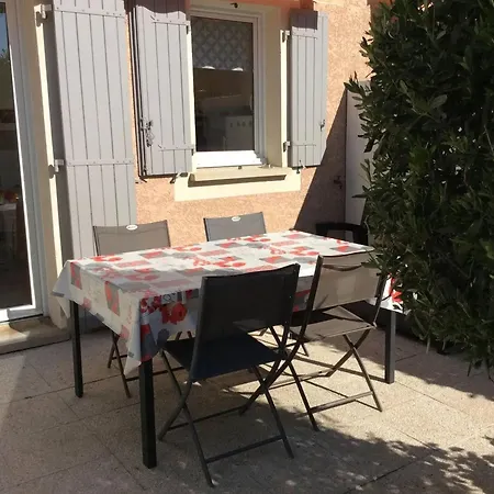 Feriehus Maison Cosy Avec Piscine Partagee A *